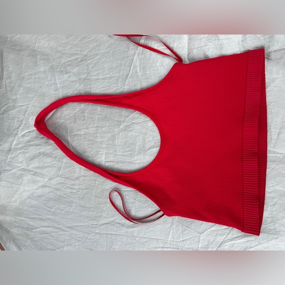 Red Ribbed Crop Top - Picture 4 of 10